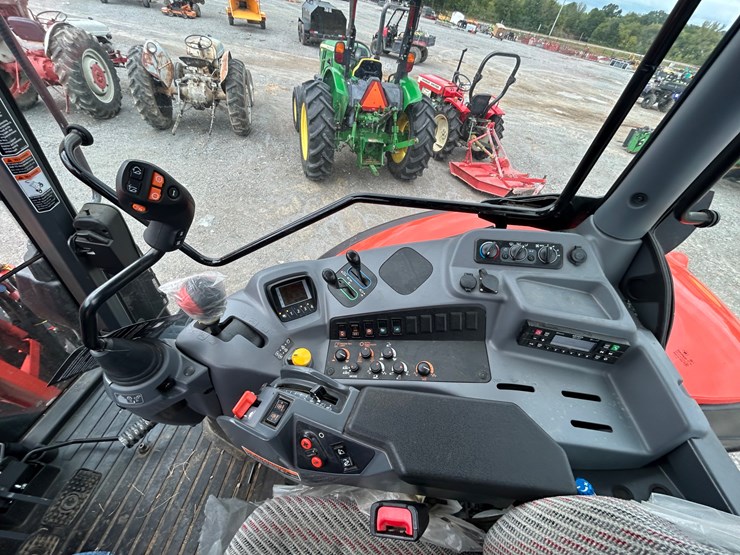 2024-kubota-m6-111-image-18