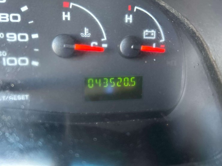 2008-ford-e150-image-10