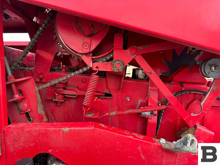 2016-massey-ferguson-1842-image-30