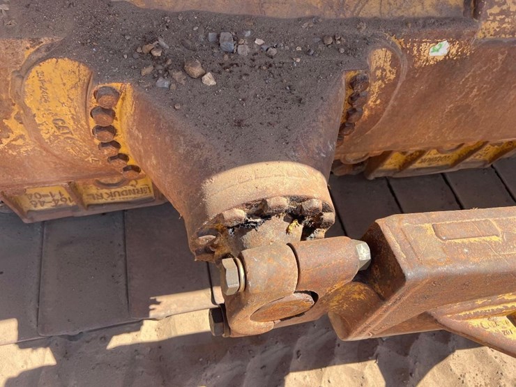 2018-caterpillar-d6t-lgp-image-21