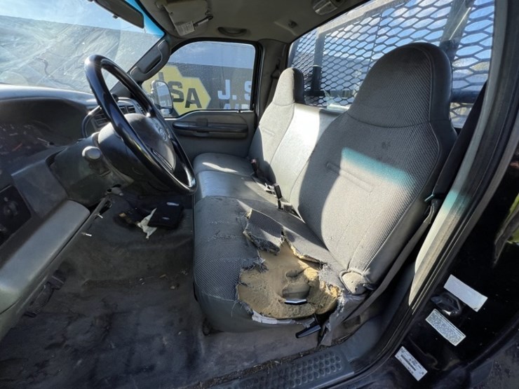 2004-ford-f450-sd-image-19