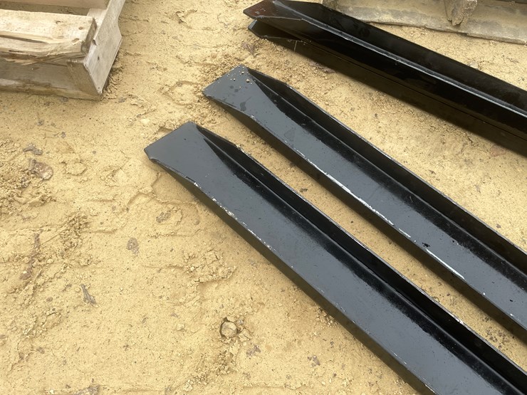 #2037-•-pair-of-new-kc-light-duty-fork-extensions-image-5