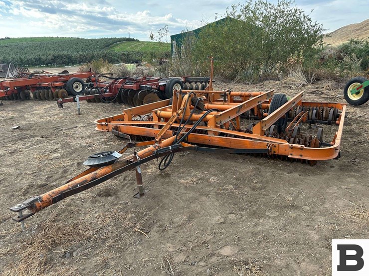 bearcat-seedbed-maker-image-1