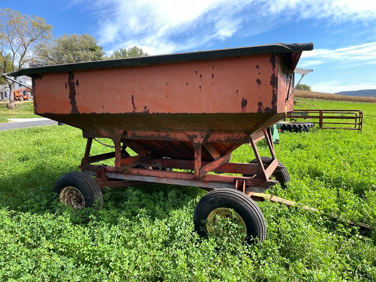 #4457-•-gravity-cart-with-3'-auger-image-4