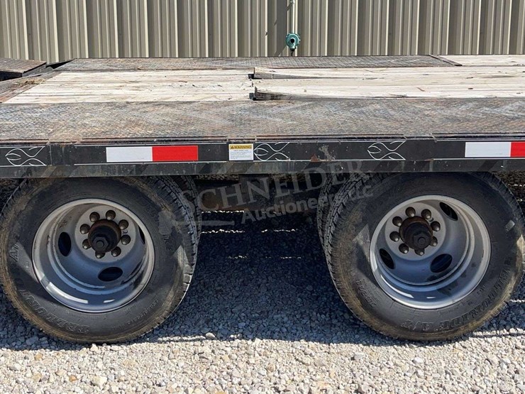 2007-load-master-27'-flatbed-gooseneck-trailer,-from-the-estate-of-dr.-ken-buchmann-image-17