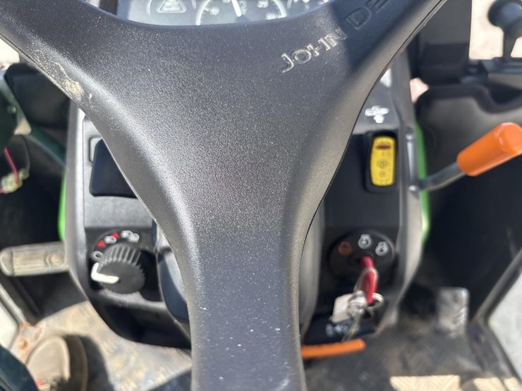 john-deere-1025-image-51