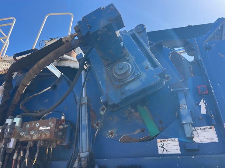 2008-peterson-5000h-whole-tree-chipper-image-37