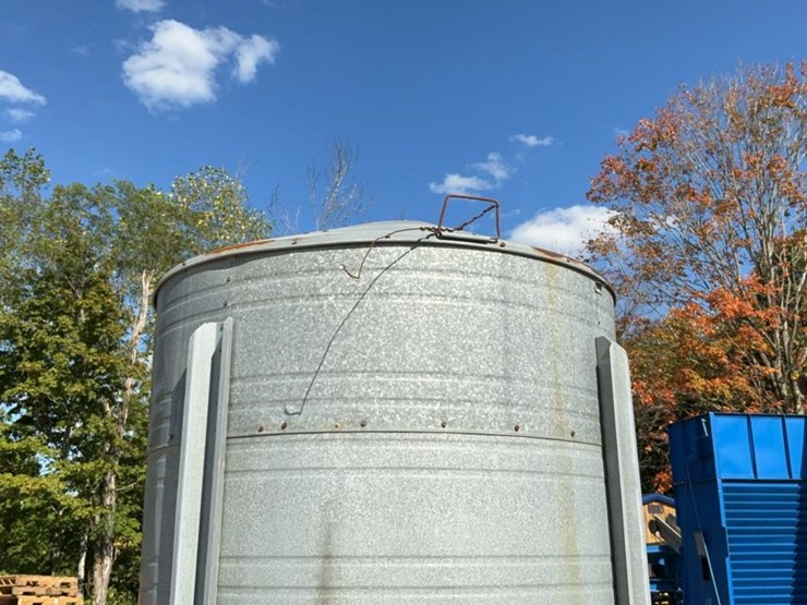 #169-•-big-husky-bin-with-cyclone-image-19