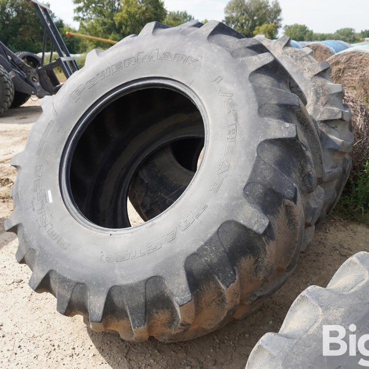 30.5L-32 Tires