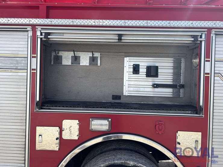 2003-pierce-spartan-pumper-fire-truck-image-32