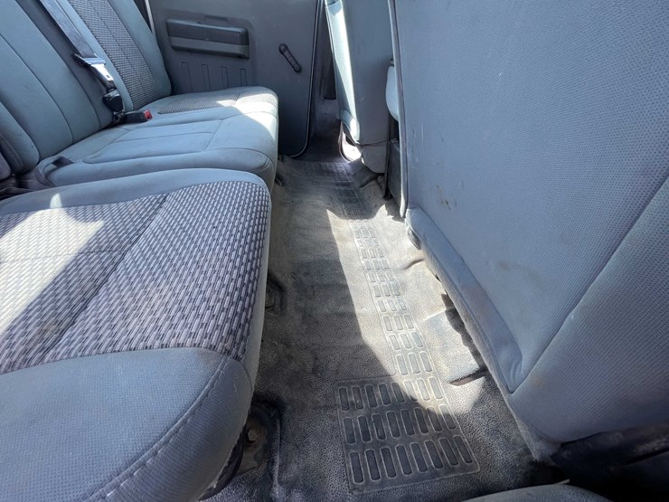 2011-ford-f250-xl-image-58
