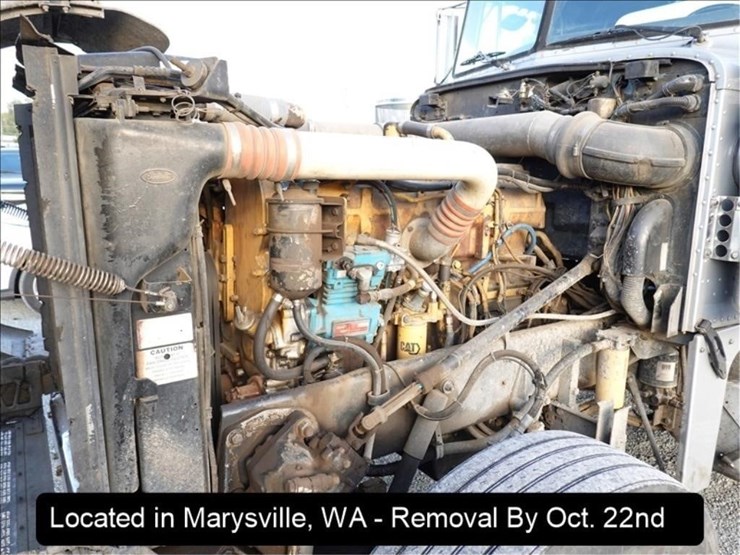 2000-peterbilt-379-image-6