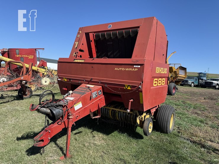 new-holland-688-image-1