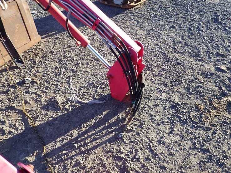 case-ih-l300-image-7