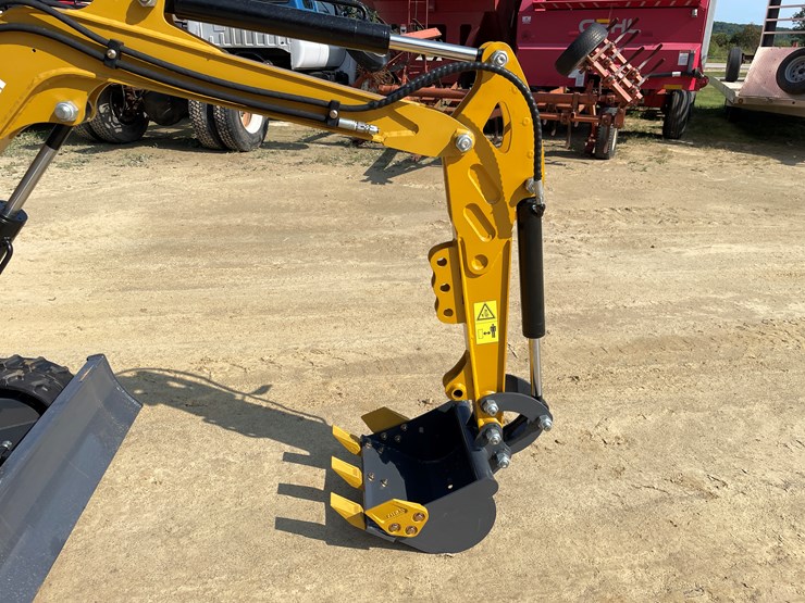 #208-•-new-rt12r-mini-excavator-image-16