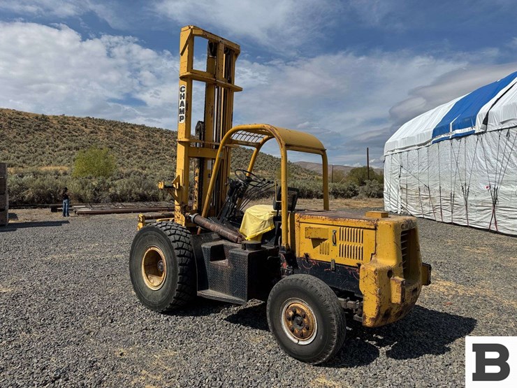 champ-forklift-image-3