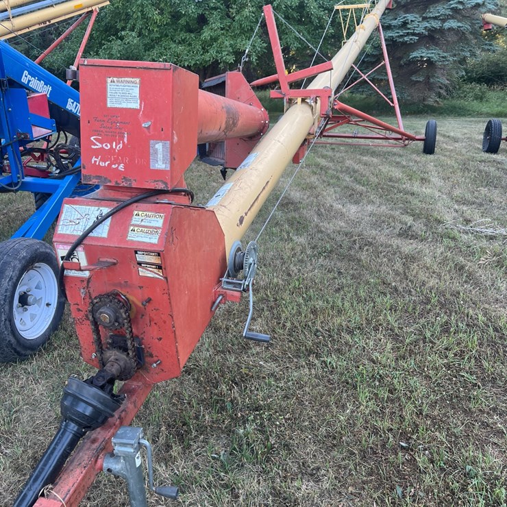 10 x 61 Westfield auger with mechanical swing  hopper