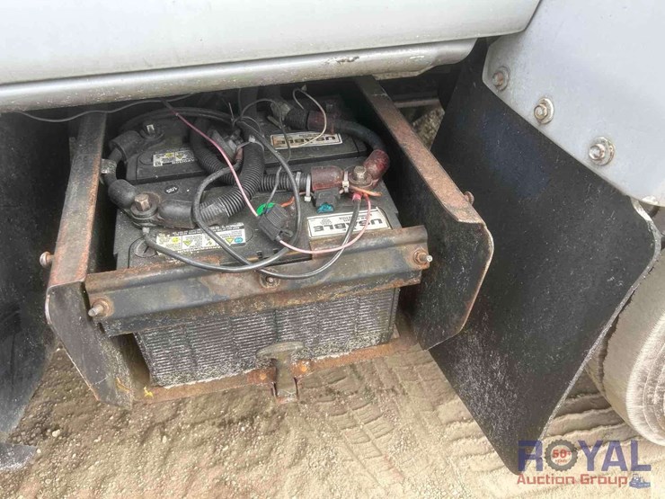 2007-chevrolet-c6500-landscape-dump-truck-image-25