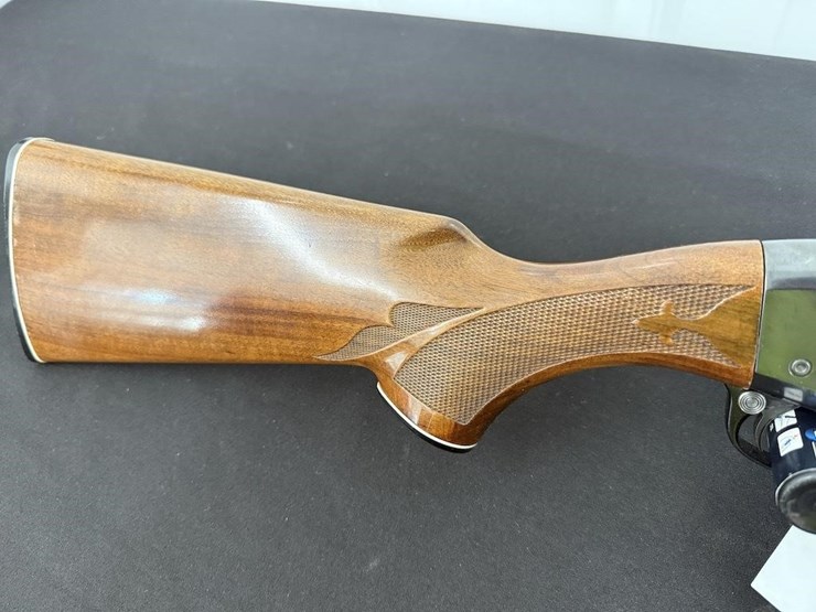 remington-1100-12-gauge-shotgun-image-4