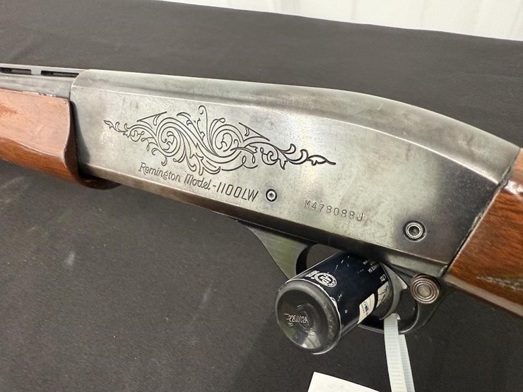 remington-1100-lw-28-gauge-shotgun-image-5