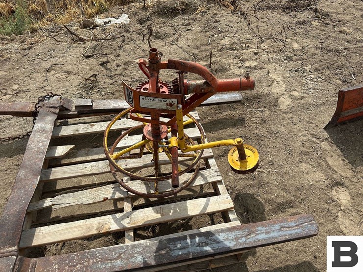 jet-wire-roller-&-custom-forks-for-bucket-image-6
