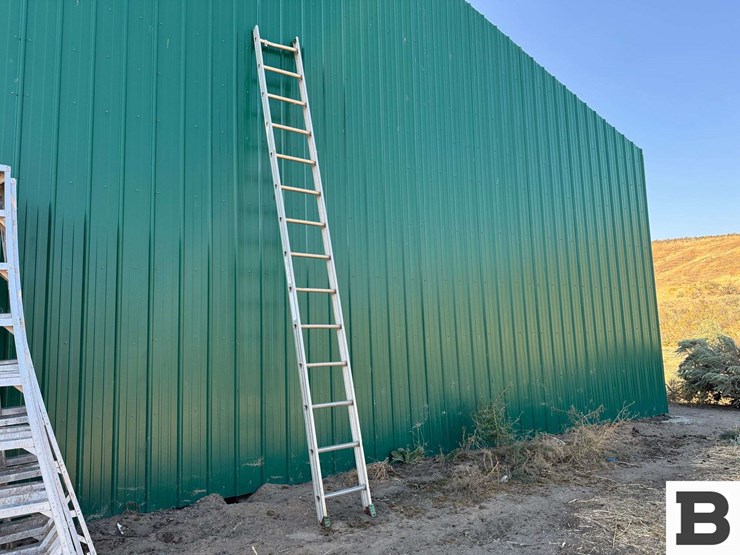 straight-aluminum-ladder-image-1