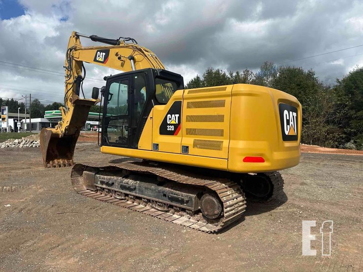 2019-caterpillar-320-image-35