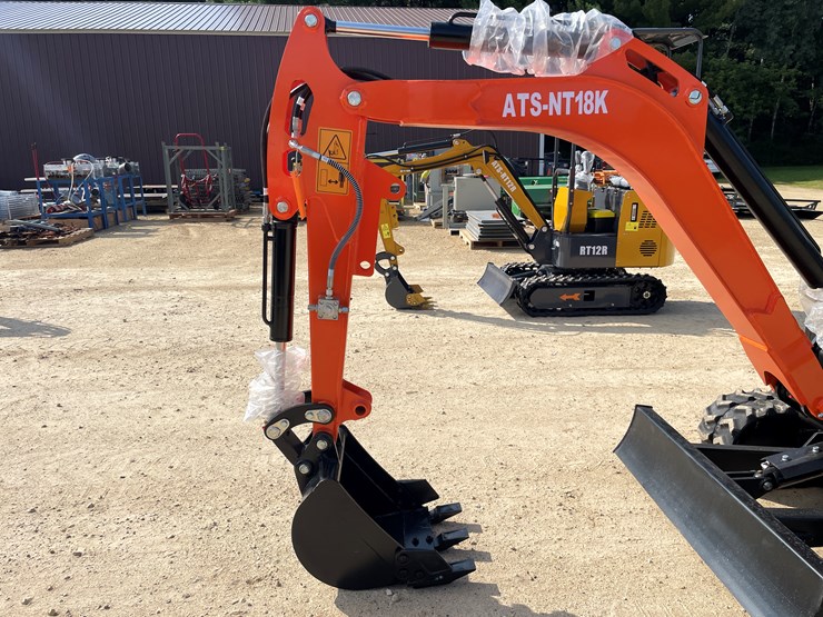 #204-•-new-nt18k-mini-excavator-image-9