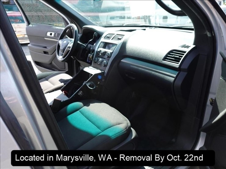 2015-ford-explorer-image-3