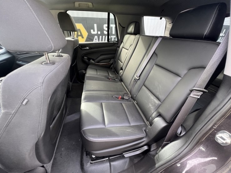2015-chevrolet-tahoe-image-22