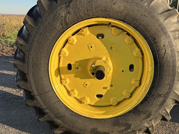 1982-john-deere-4440-image-29