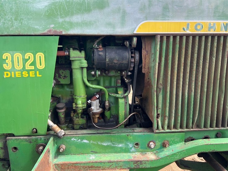 john-deere-3020-image-19