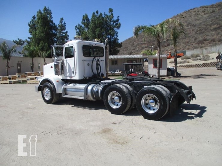 2014-peterbilt-367-image-4