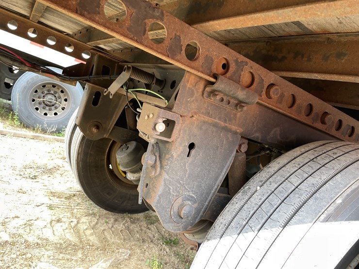 2019-stoughton-trailer-image-46