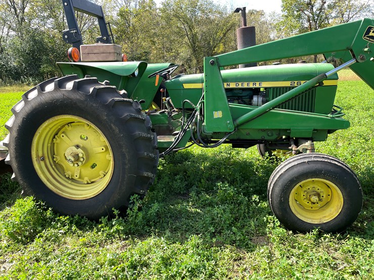 john-deere-2640-image-5