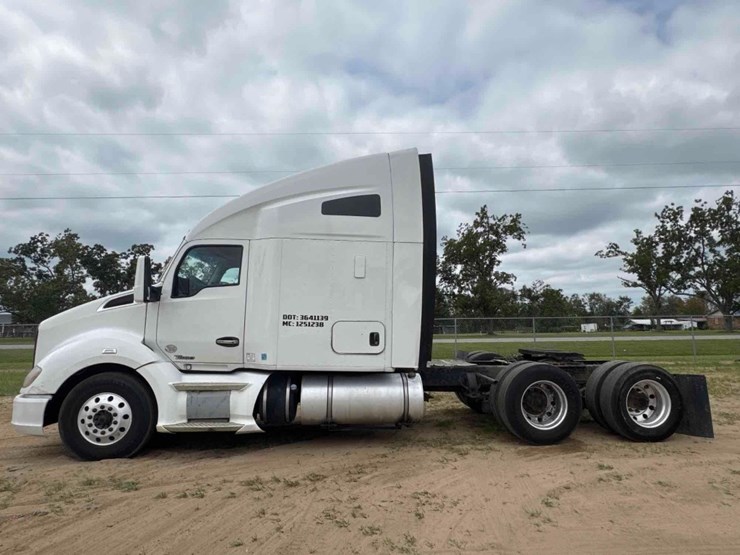 2014-kenworth-t680-image-1