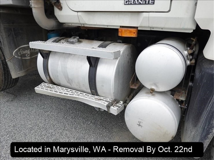 2007-mack-cv713-image-30