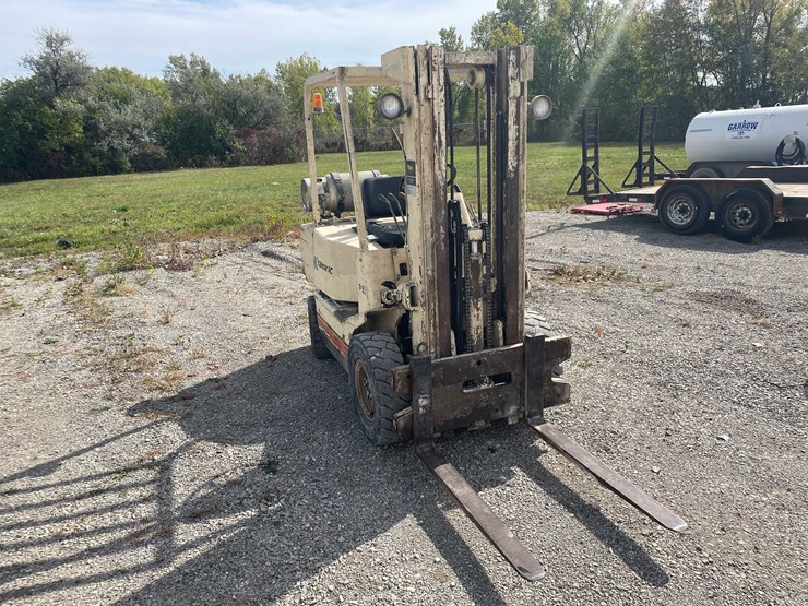 #8614-•-allis-chalmers-p50-forklift-(aps)-image-3