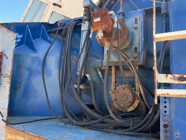 2008-peterson-5000h-whole-tree-chipper-image-35