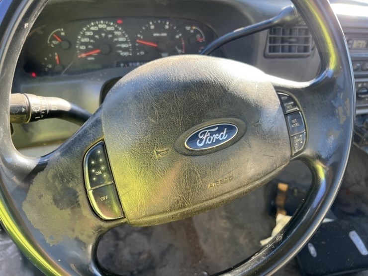 2004-ford-f450-sd-image-23