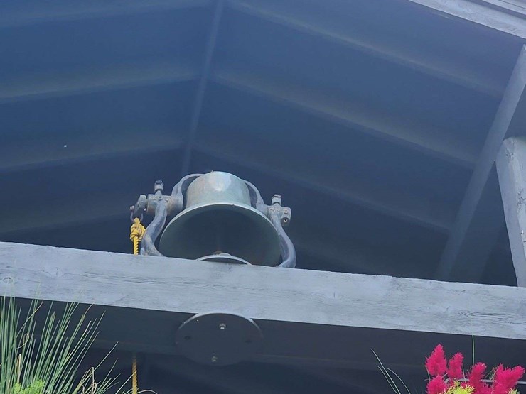 railroad-12"-bell-with-cradle-image-9