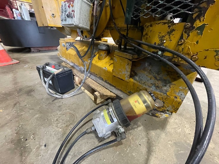 1988-caterpillar-3304-image-12