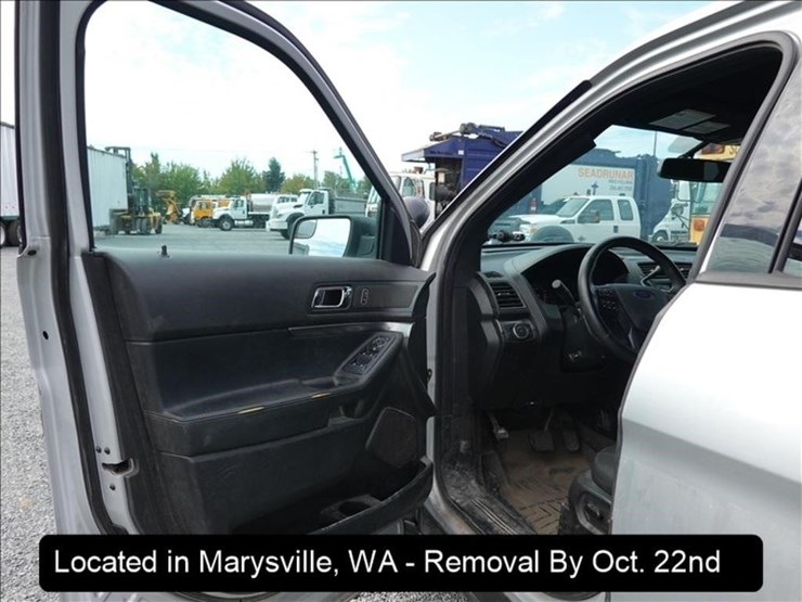 2017-ford-explorer-image-3