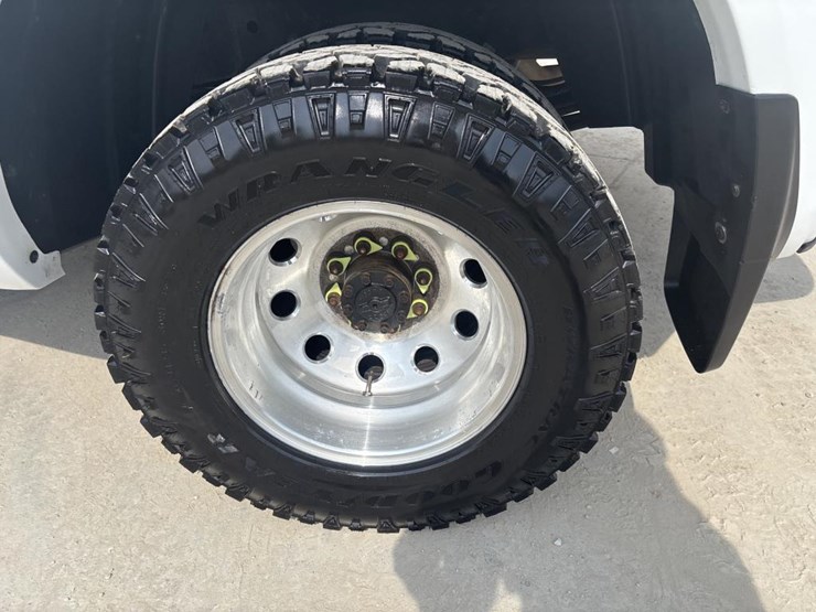 2017-dodge-ram-3500-image-45