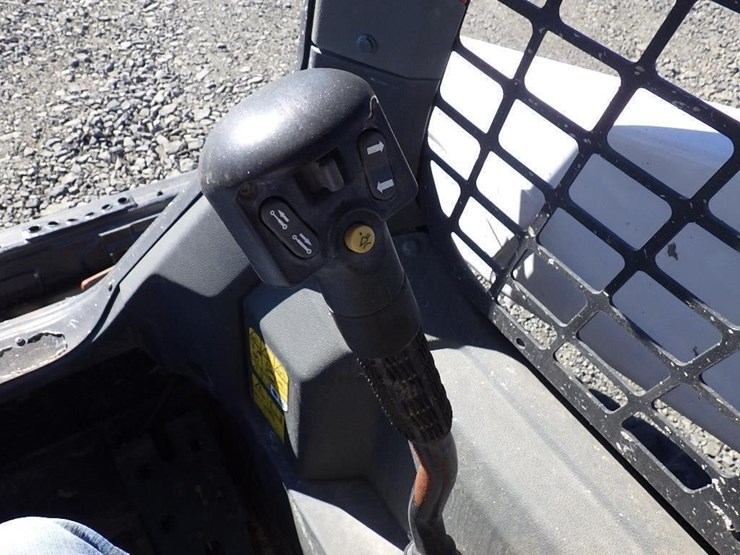 2022-bobcat-t66-image-27