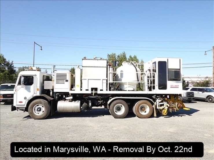 2009-peterbilt-pb320-image-4
