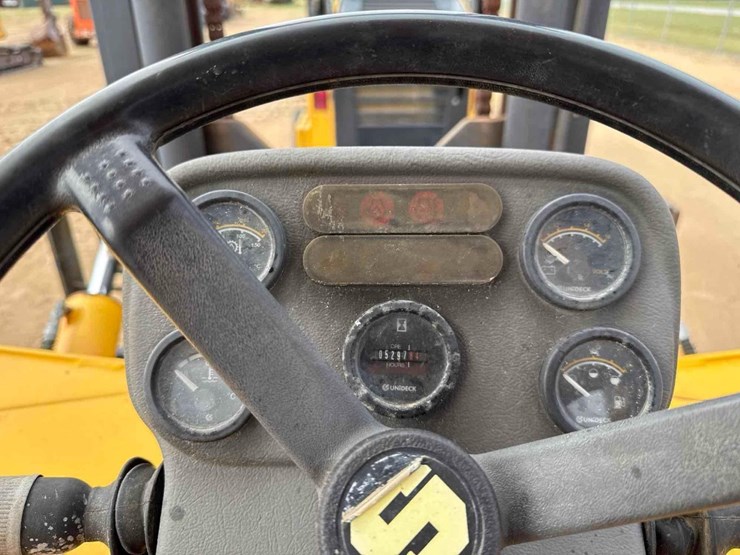 sellick-s60j4i-2-rough-terrain-forklift-image-17