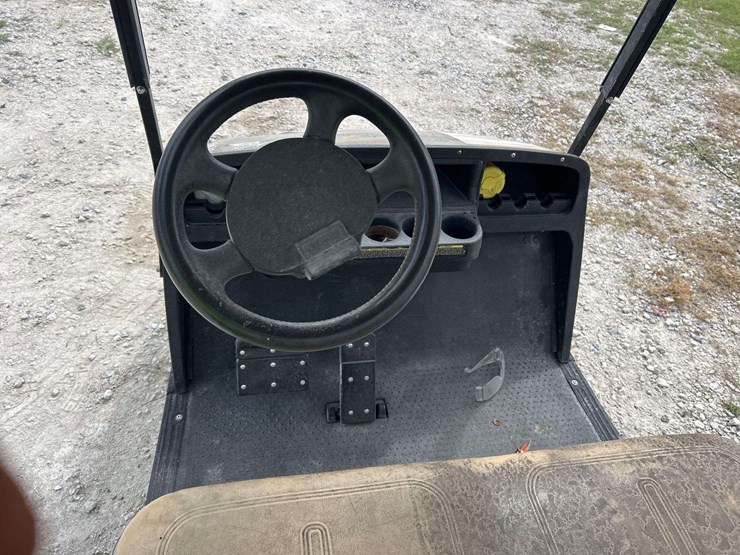 ez-go-electric-utility-cart-image-5