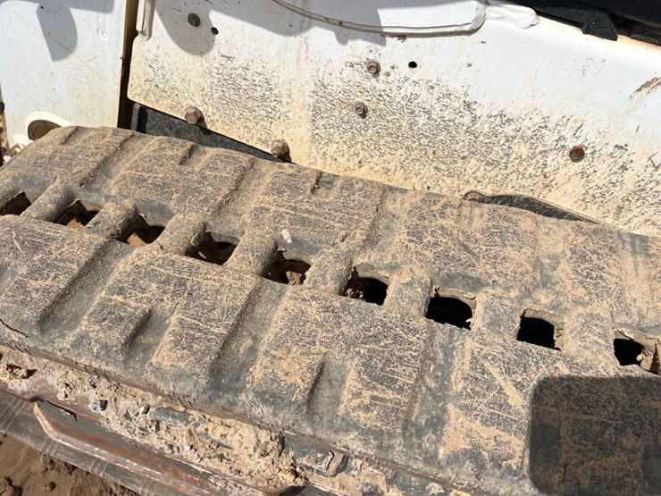 2022-bobcat-t595-image-23