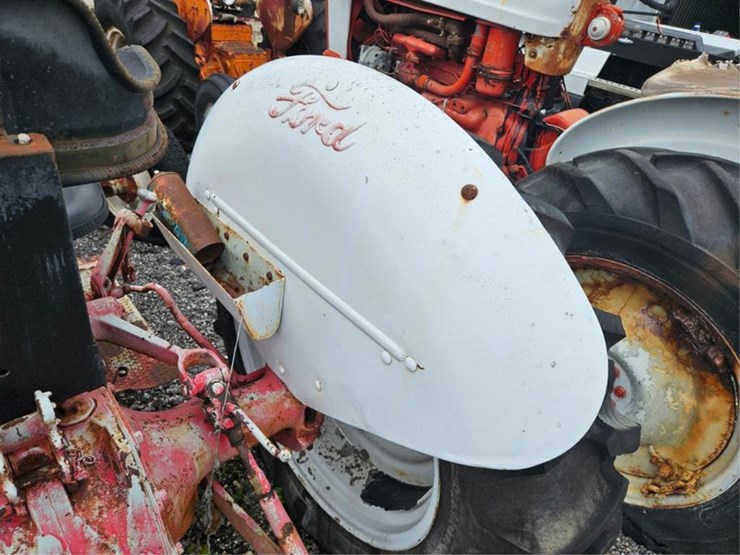 ford-tractor-image-31